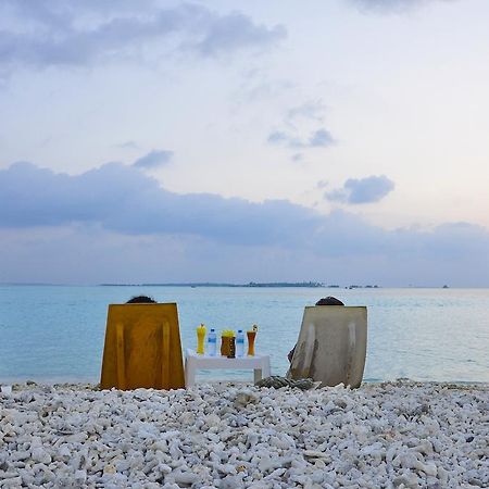 Jail Break Surf Inn Himmafushi Exterior foto