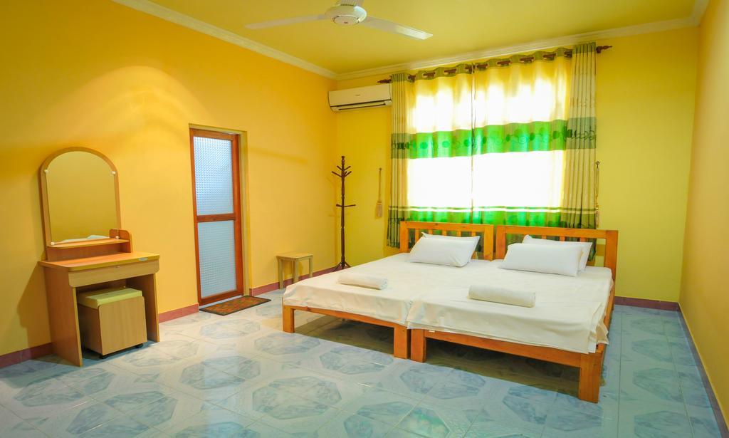 Jail Break Surf Inn Himmafushi Exterior foto