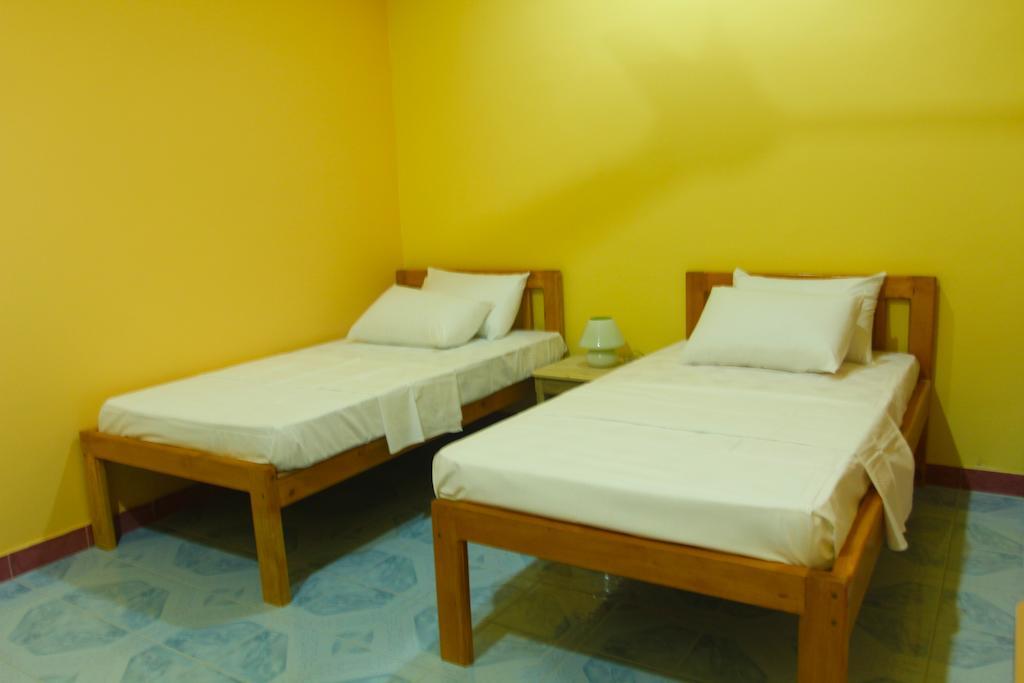 Jail Break Surf Inn Himmafushi Habitación foto
